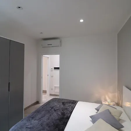Beautiful “casa Susanna Deluxe A Otranto” With Wi-fi & Vakantiehuis
