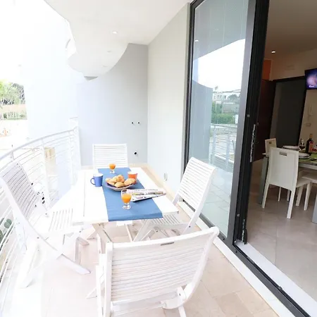 Beautiful “casa Susanna Deluxe A Otranto” With Wi-fi & Vakantiehuis